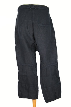 Rundholz Trousers Over-dyed, linen, low-crotch trousers in Dark Navy view 3 Rundholz Trousers Over-dyed, linen, low-crotch trousers in Dark Navy view 3